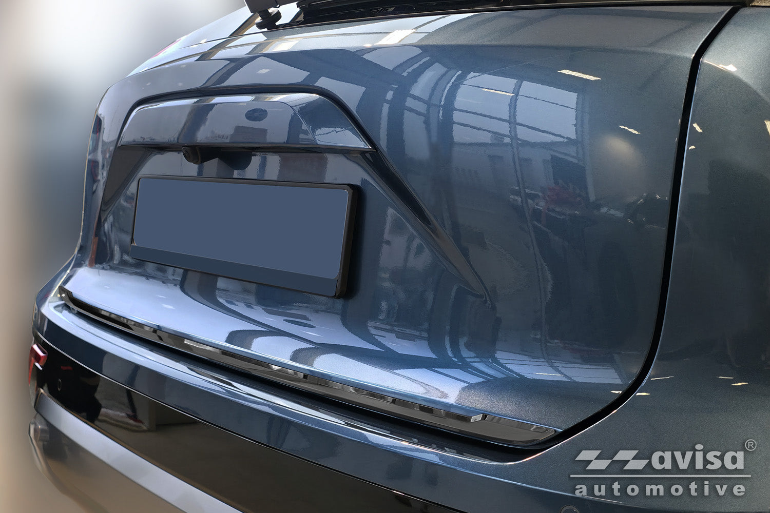 Bakluckelist Kia Niro II 2022+ – Spegelblank svart – detaljbild 2