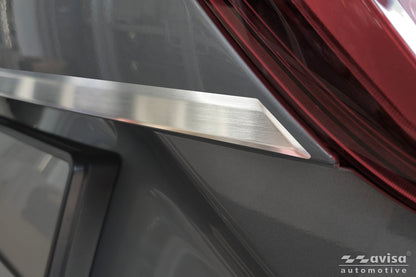 Bakluckelist Ford Kuga III 2019–2024, facelift 2024+ – Silver satin – detaljbild 3