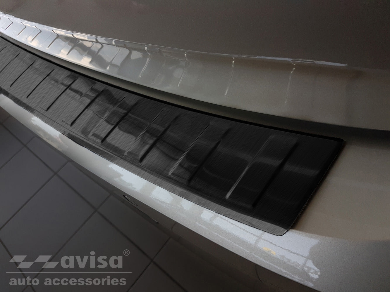Lastskydd Volkswagen Polo VI halvkombi 5-dörrars 2017–2021, facelift 2021+ – Svart – detaljbild 2