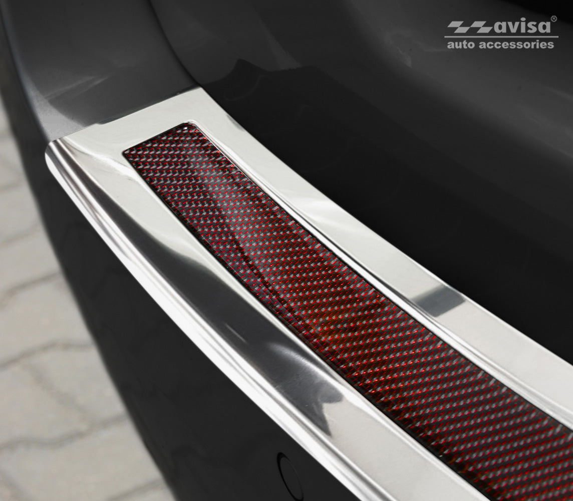 Lastskydd BMW 5 F11 touring 2010–2013, facelift 2013–2017 – Spegelblank steel, Röd&Svart Kolfiber – detaljbild 2