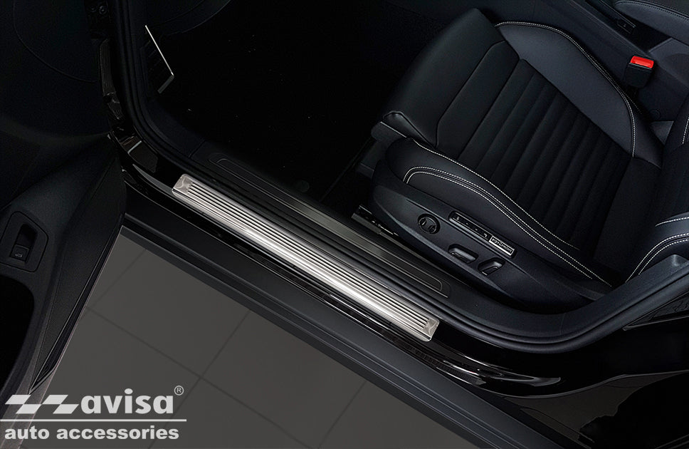 Tröskelskydd Lines Volkswagen Passat B8 (variant/ sedan) 2014–2019, facelift 2019–2023 – Silver satin – detaljbild 2
