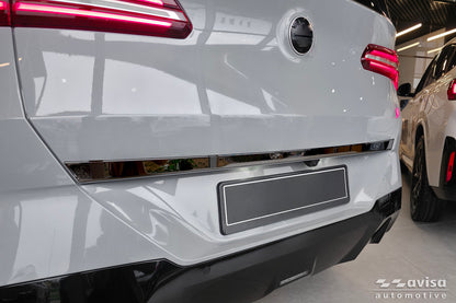 Bakluckelist BMW X3 (G45) 2024+ – Spegelblank svart – detaljbild 3