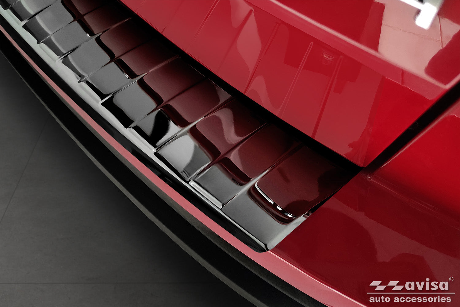 Lastskydd Skoda Karoq facelift 2022+/ Sportline facelift 2022+ – Spegelblank svart – detaljbild 3
