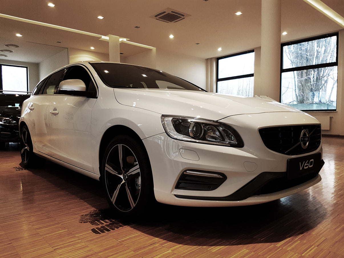 Lastskydd Volvo V60 2010–2013, facelift 2013–2018 / Volvo V60 Cross Country 2015+ – Svart – detaljbild 3