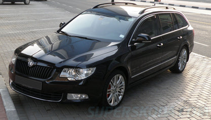 Lastskydd Skoda Superb Kombi 2009–2013 – Svart – detaljbild 2
