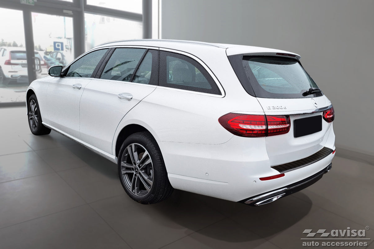 Lastskydd Black Mat Mercedes E Class W213 Kombi 2016+ / Mercedes E53 S213 AMG 2018+ – Mattsvart – detaljbild 2