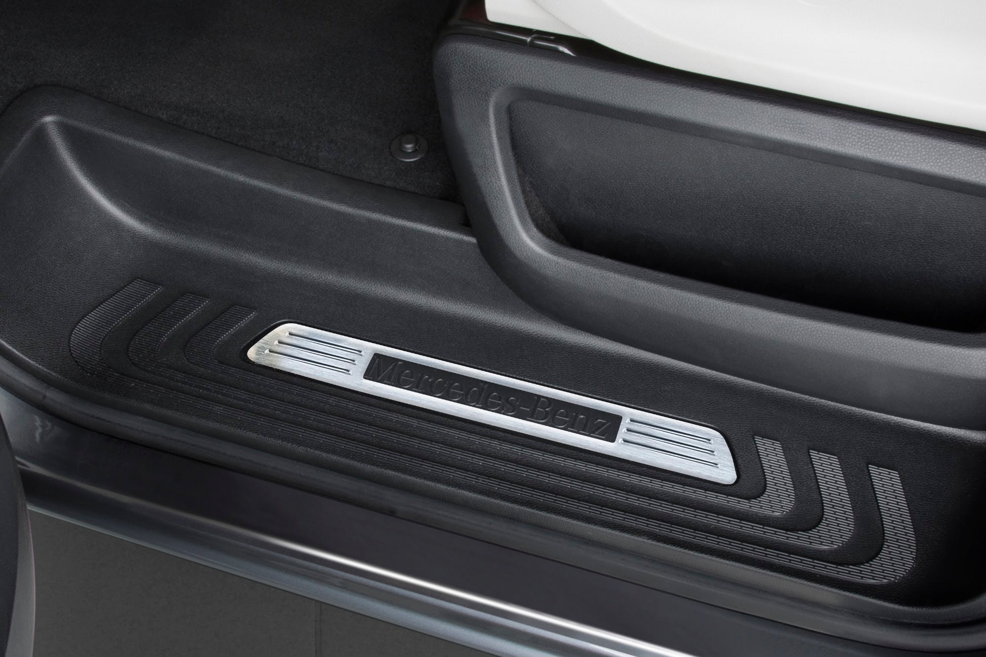 Tröskelskydd Mercedes V Class W447/ Vito III 2014+ – Silver satin