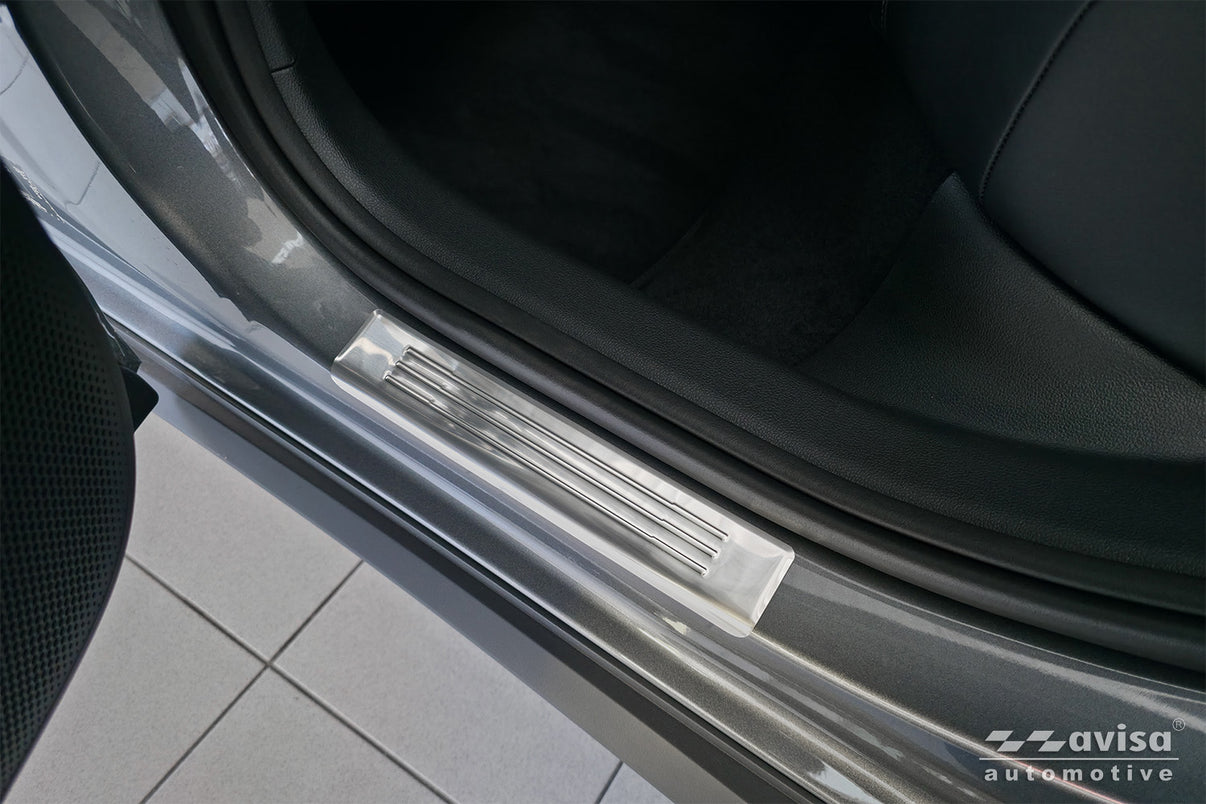 Tröskelskydd Lines Volkswagen T- Roc II 2025+ – Silver satin – detaljbild 2