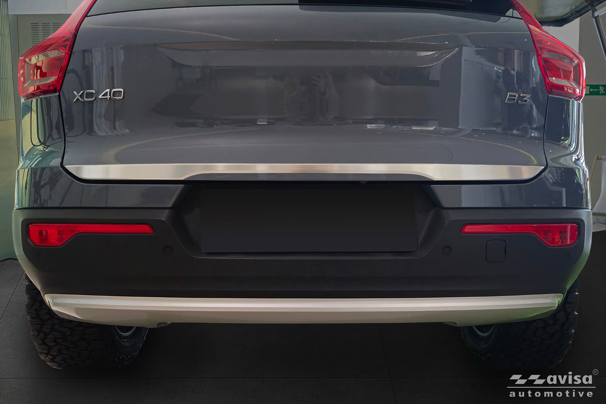 Bakluckelist Volvo XC 40 2017+ – Silver satin – detaljbild 3