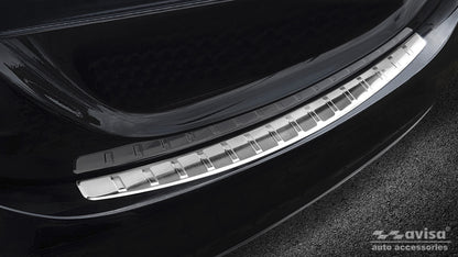 Lastskydd Mercedes C Class IV W205/ AMG sedan 2014–2019, facelift 2019+06.2021+ Silver satin – detaljbild 2