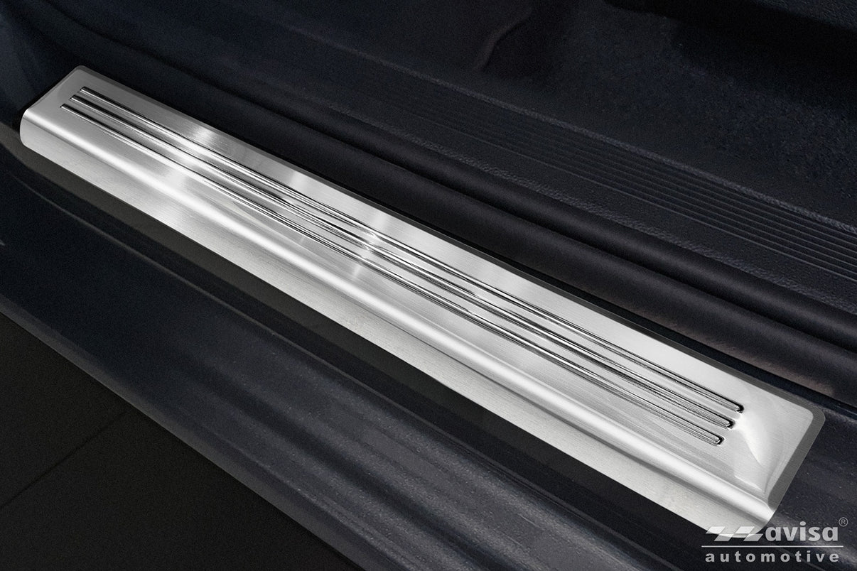 Tröskelskydd Lines Volkswagen Touran III/ R-line 2015+ – Silver satin – detaljbild 2