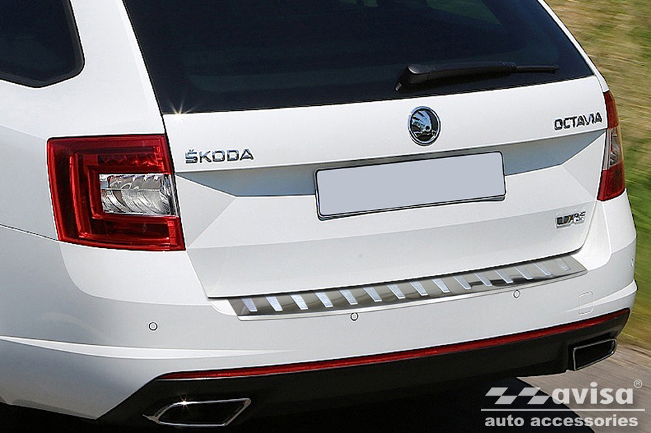 Lastskydd Skoda Octavia III Kombi RS version 2013–2016, facelift 2016–2019 – Silver satin – detaljbild 3
