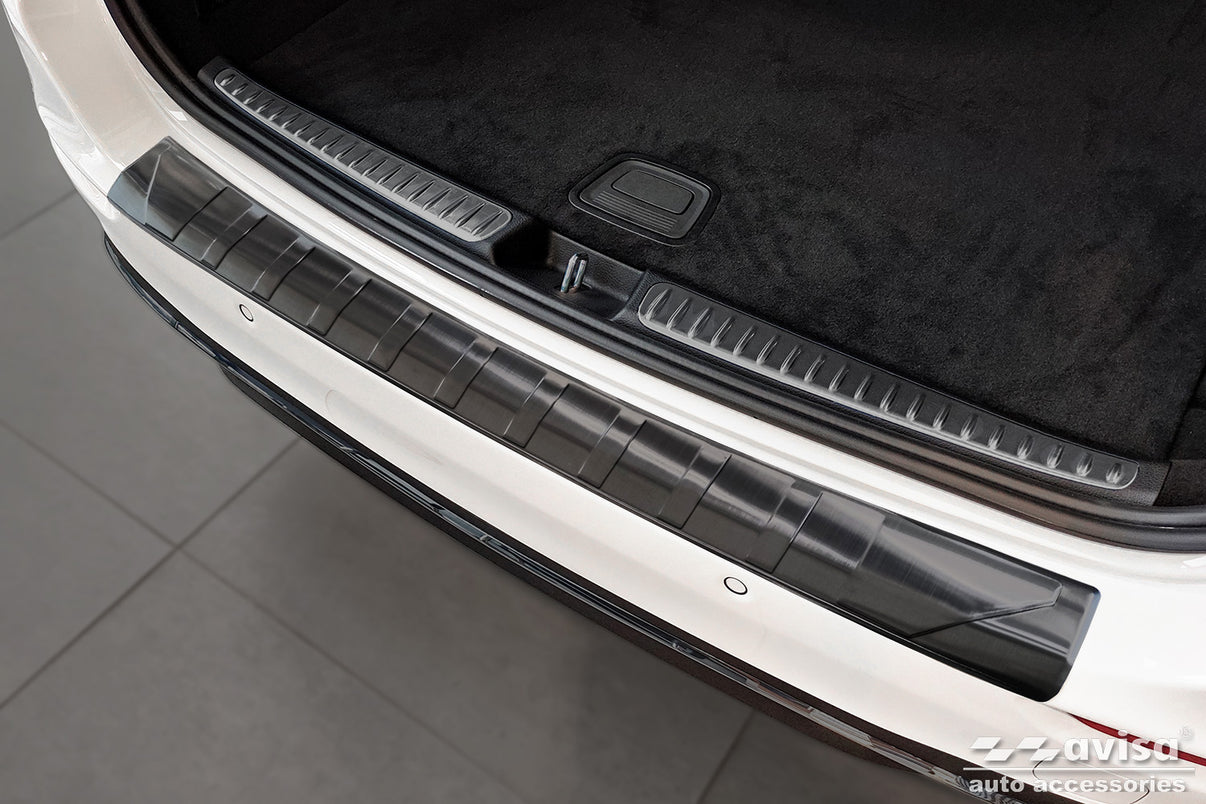 Lastskydd Mercedes C Class V Kombi S206 2021+ – Svart – detaljbild 2
