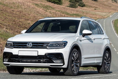 Lastskydd Volkswagen Tiguan II 2015–2020, facelift 2020+/ eHybrid 2020–2024 m.fl. – Svart – detaljbild 3