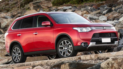 Lastskydd Mitsubishi Outlander III facelift 2015–2017, facelift 2017–2022 m.fl. – Svart – detaljbild 3
