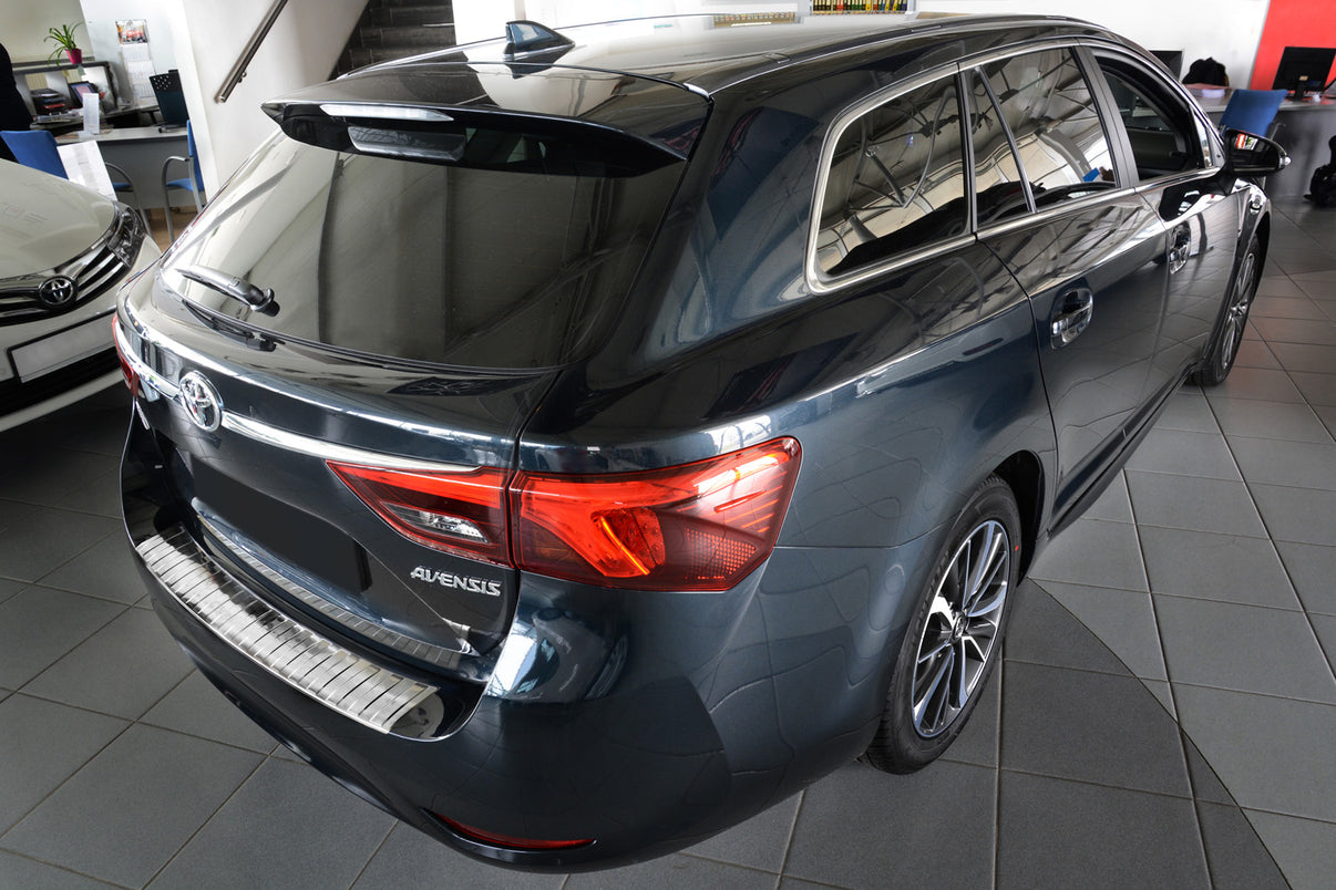 Lastskydd Toyota Avensis III Kombi facelift 2015+ – Silver satin – detaljbild 3