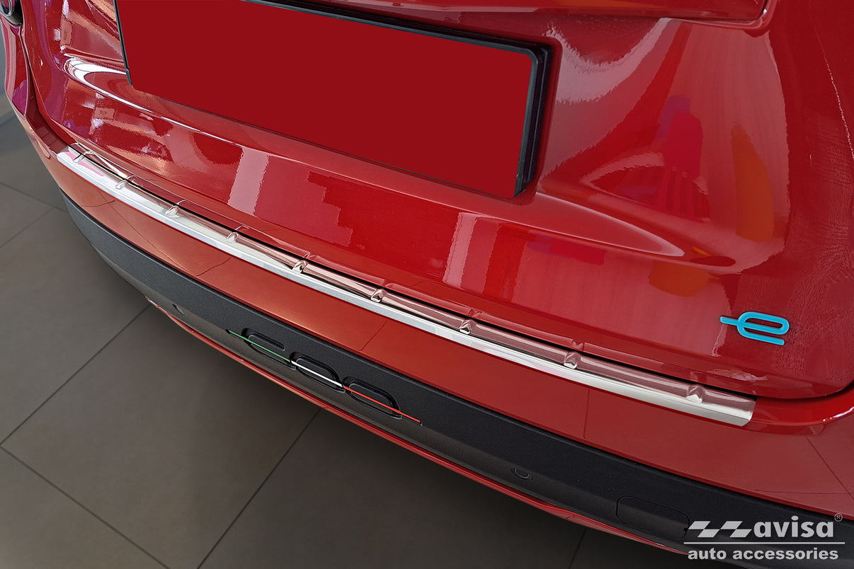 Lastskydd Fiat 600 2023+ – Silver satin – detaljbild 3
