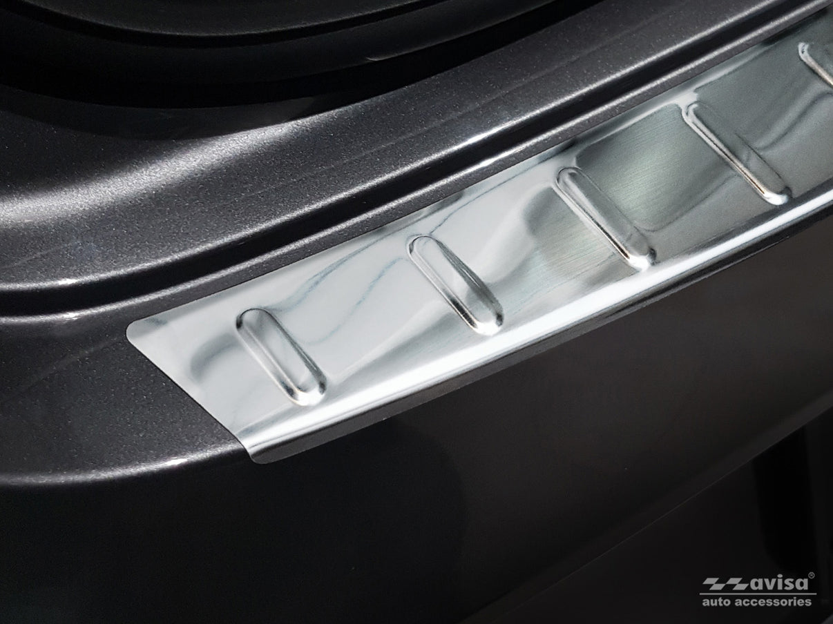 Lastskydd Mercedes Cla II Shooting Brake (X118) 2019–2025/ AMG-Line – Silver satin – detaljbild 3