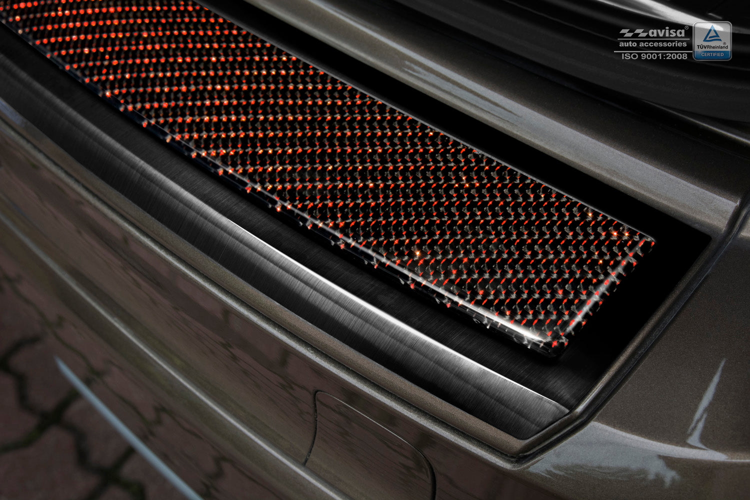 Lastskydd Volvo XC60 2013–2017 – Svart steel, Röd&Svart Kolfiber – detaljbild 2
