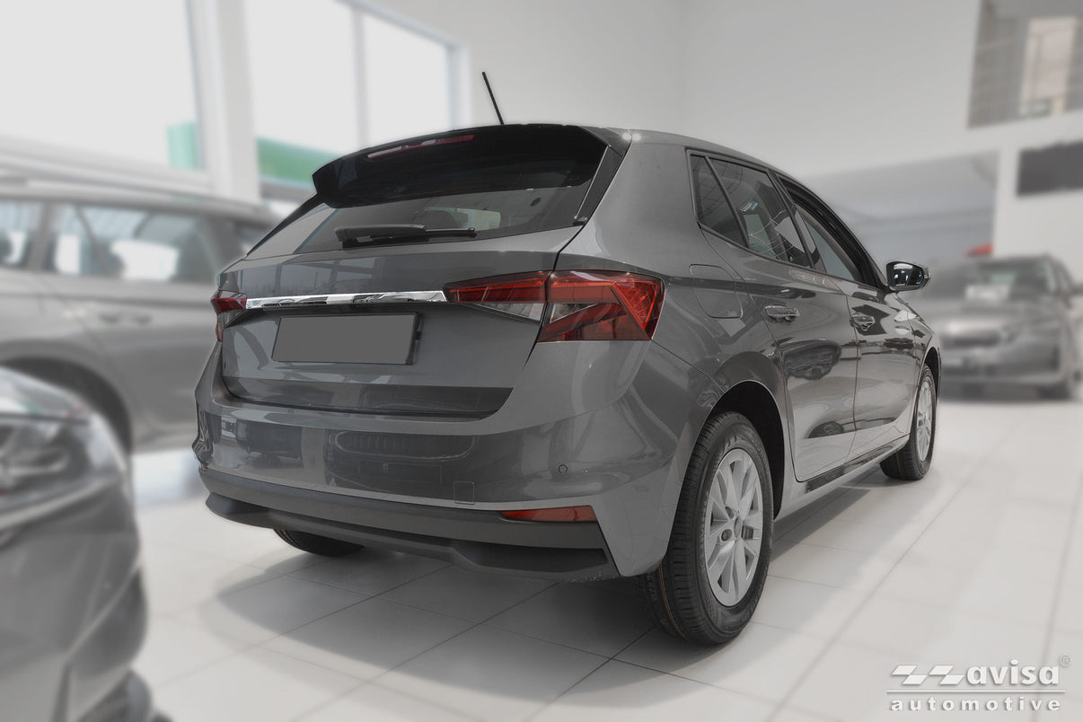 Bakluckelist Skoda Fabia IV 2021+ – Spegelpolerat silver – detaljbild 2