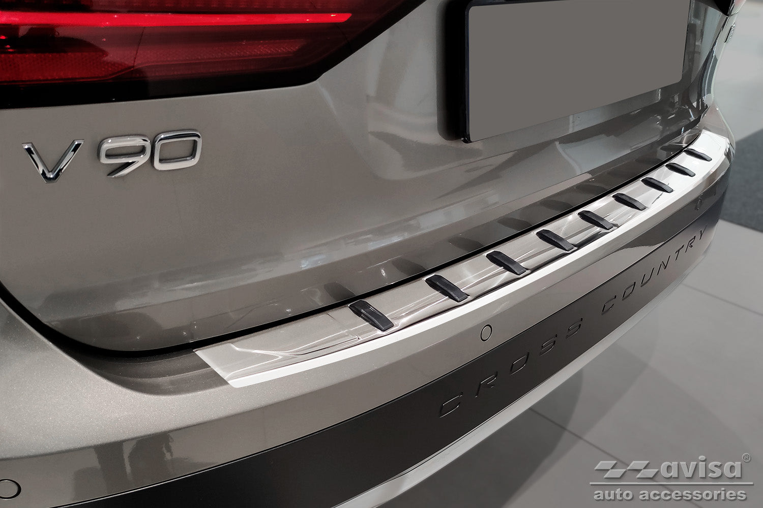 Lastskydd Strong Edition Volvo V90 Kombi 2016+ / Volvo V90 Cross Country 2016+ – Silver – detaljbild 3