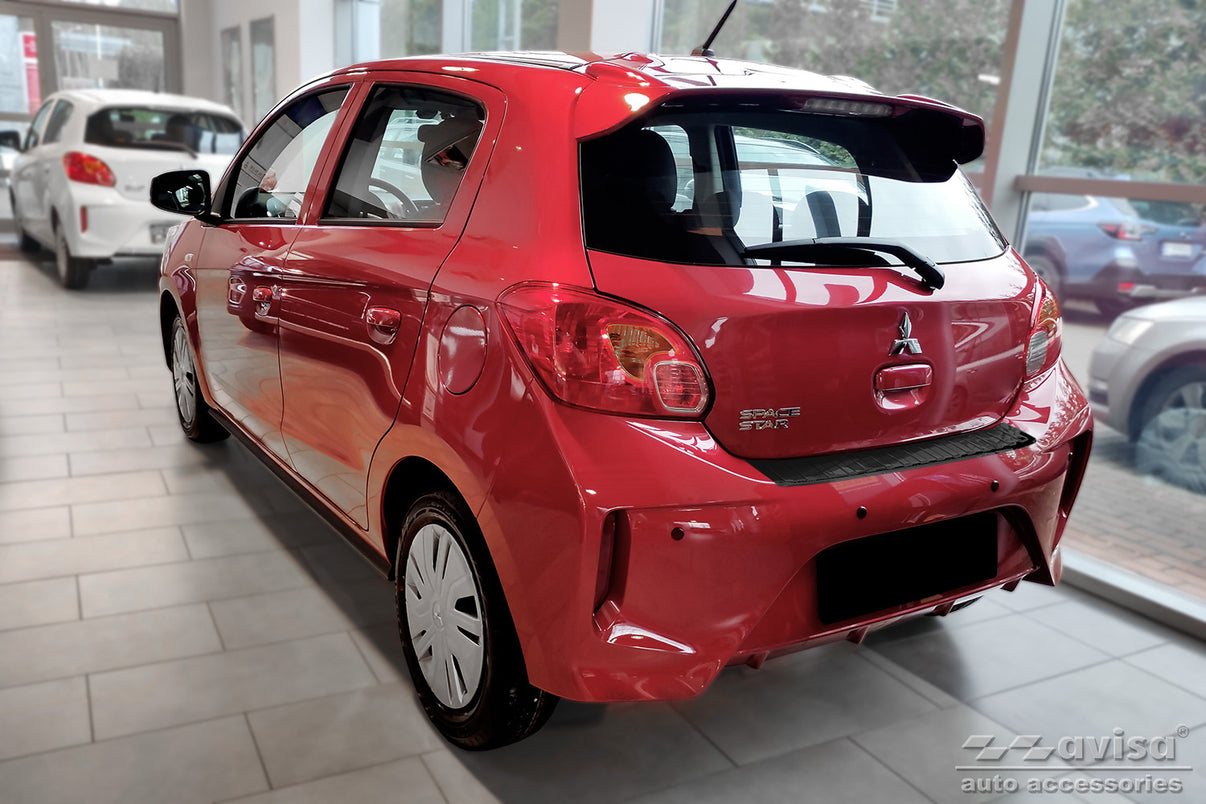 Lastskydd Mitsubishi Space Star facelift 2020+ – Svart – detaljbild 2