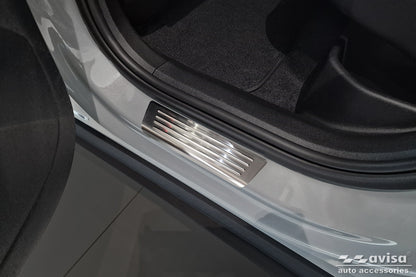 Tröskelskydd Lines Volvo EX 30 2023+ – Silver satin – detaljbild 2