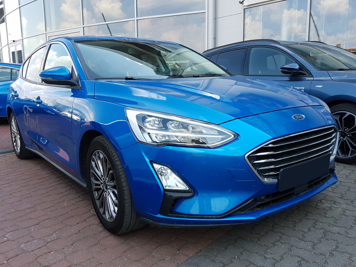 Lastskydd Ford Focus IV halvkombi 5-dörrars/ ST-Line 2018–2021, facelift 2021+ – Silver satin – detaljbild 3