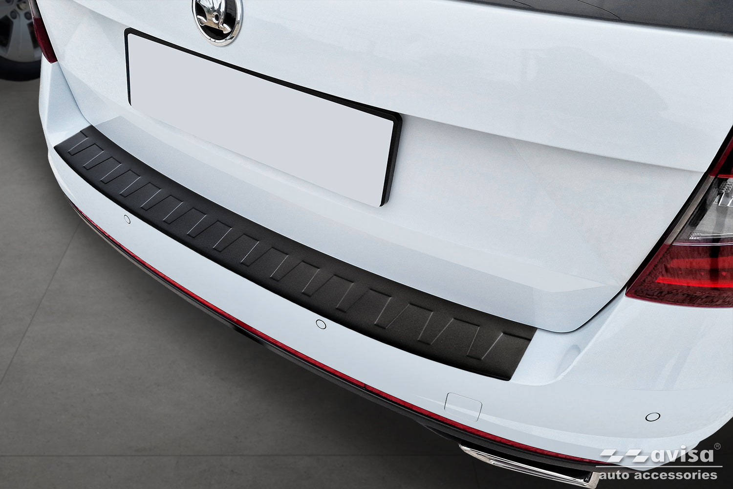 Lastskydd Black Mat Skoda Octavia III Kombi RS version 2013–2016, facelift 2016–2019 – Mattsvart – detaljbild 3