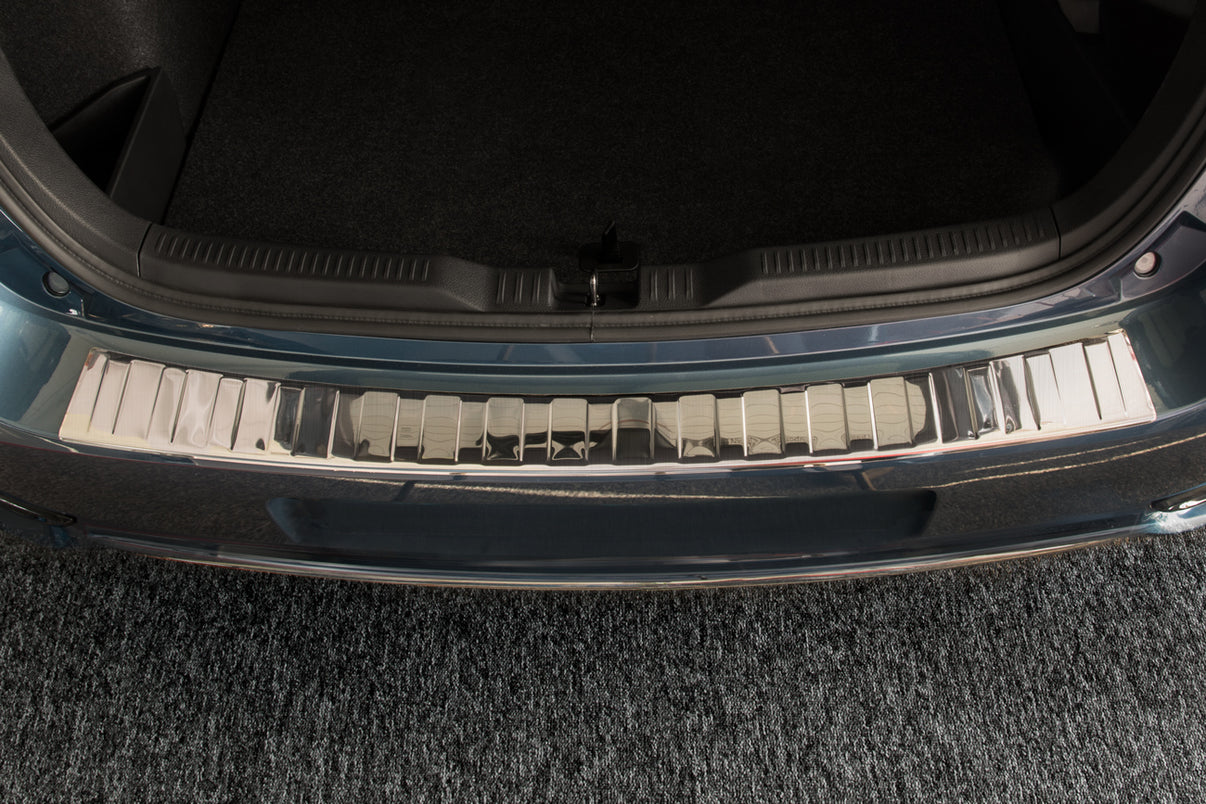 Lastskydd Toyota Auris II touring 5-dörrars facelift 2015–2019 – Silver satin – detaljbild 3