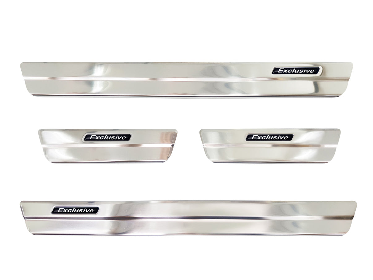 Tröskelskydd Exclusive Suzuki Swace Kombi 2020+ m.fl. – Silver satin