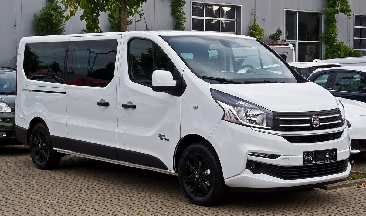Lastskydd Fiat Talento 2016–2021 m.fl. – Silver satin – detaljbild 2