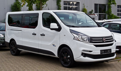 Lastskydd Fiat Talento 2016–2021 m.fl. – Silver satin – detaljbild 2