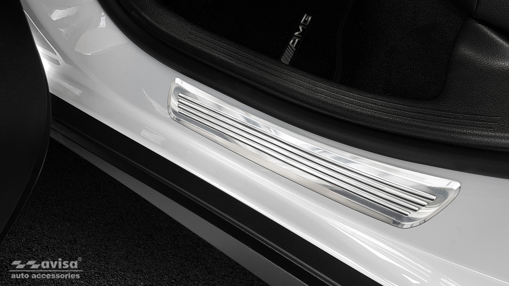 Tröskelskydd Mercedes Glc/ Glc Coupe 2015–2019, facelift 2019+ – Spegelpolerat silver – detaljbild 3