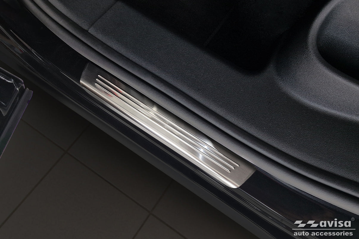 Tröskelskydd Lines Volkswagen Tiguan III 2024+ – Silver satin – detaljbild 2