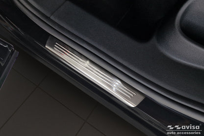 Tröskelskydd Lines Volkswagen Tiguan III 2024+ – Silver satin – detaljbild 2