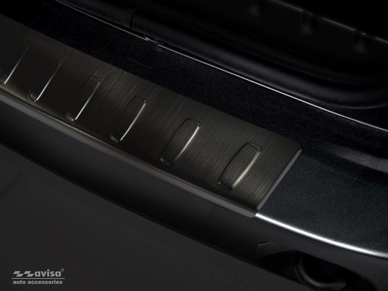 Lastskydd Dacia Duster 2010–2013, facelift 2013–2017 – Svart – detaljbild 3