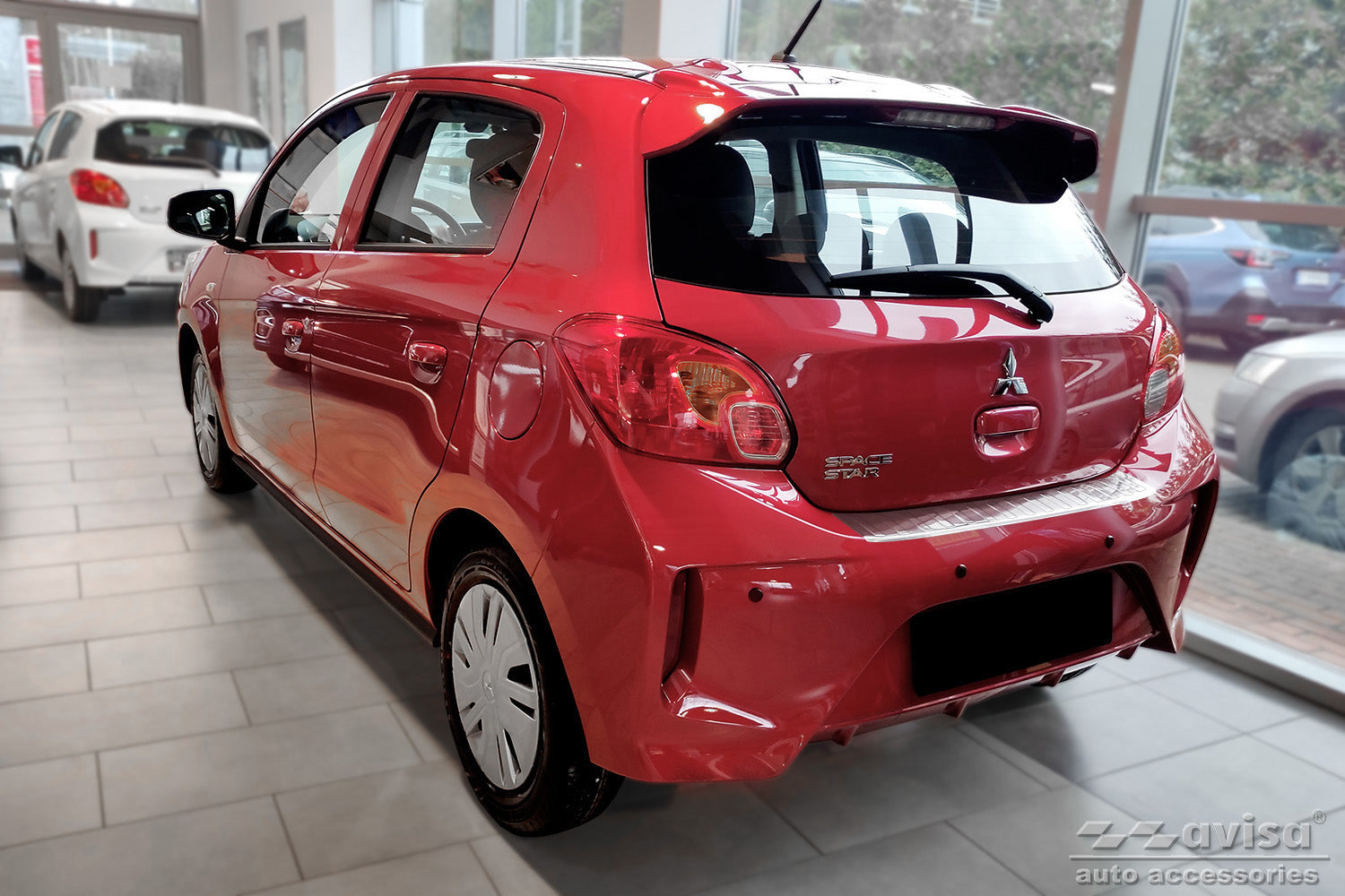 Lastskydd Mitsubishi Space Star facelift 2020+ – Silver satin – detaljbild 2