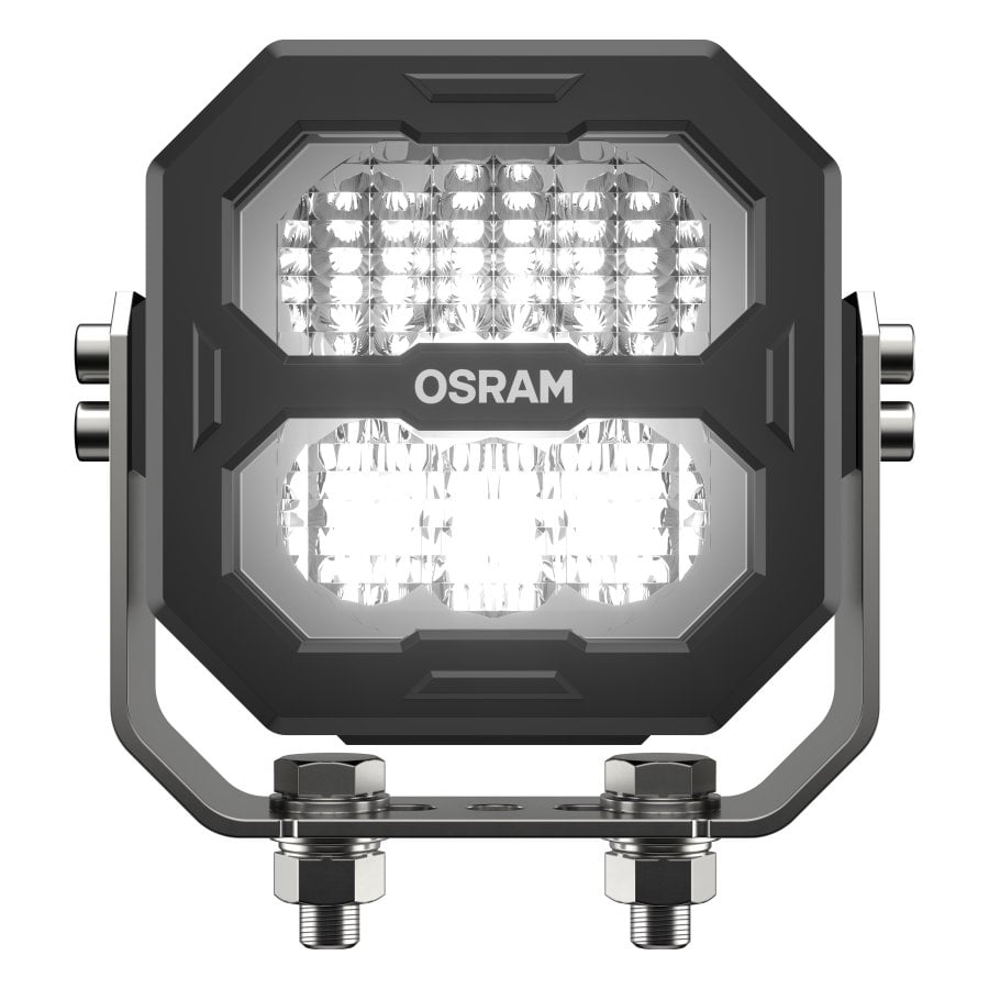 bild som visar användning av LEDriving Arbetsljus Cube PX4500 Spot – OSRAM