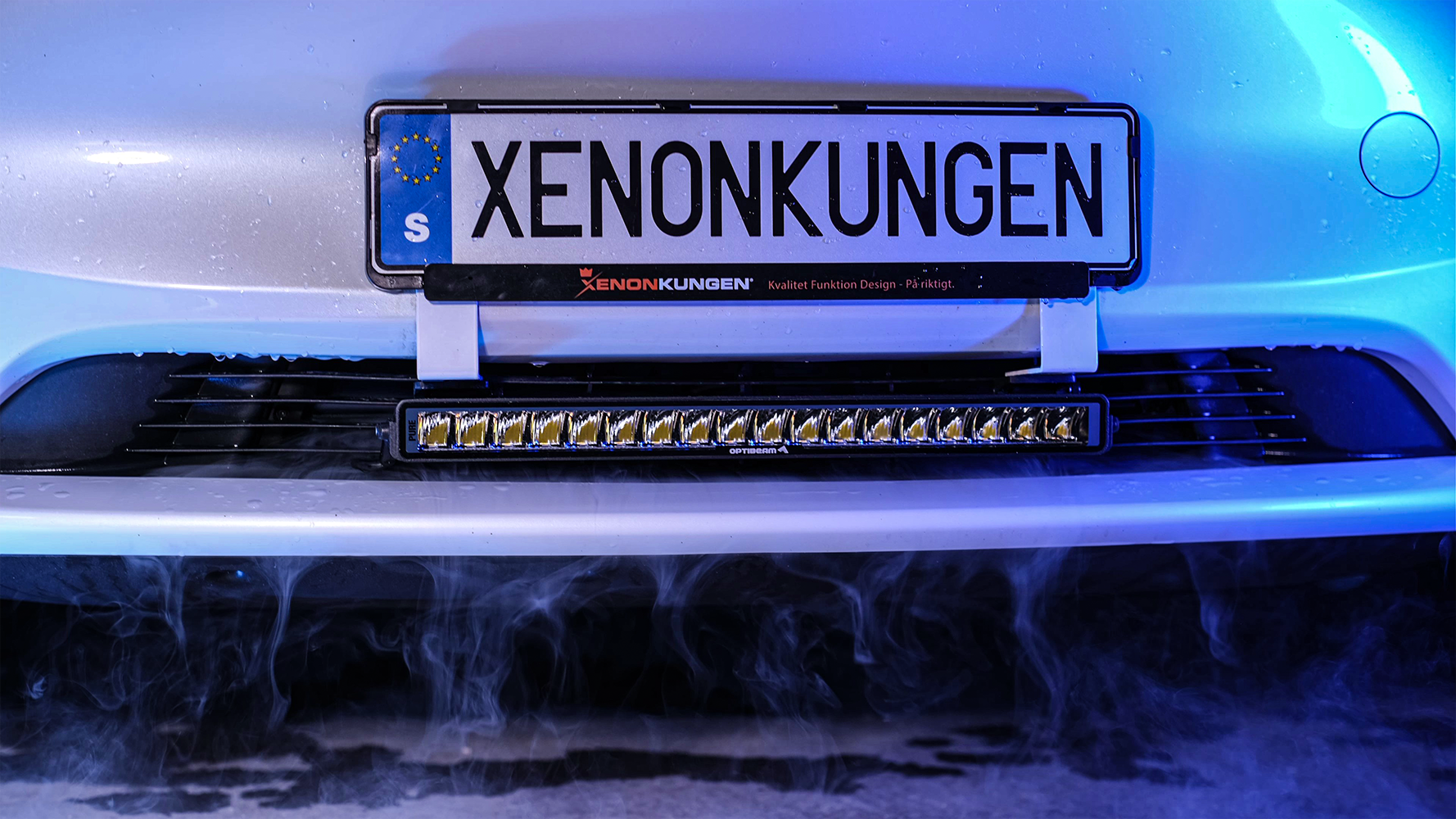 Extraljusfäste till Tesla LEDramp – Infällnadsfäste vit – närbild detaljer | TESLA