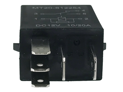 nærbillede af detaljer og materialer af Microrelay 5 – Pin vekslende med modstand – Carlevel