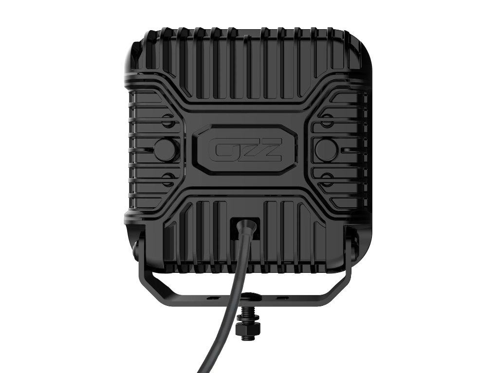 extra vy som visar funktioner på OZZ SQR 9″ Black 160W – LED Extraljus – OZZ