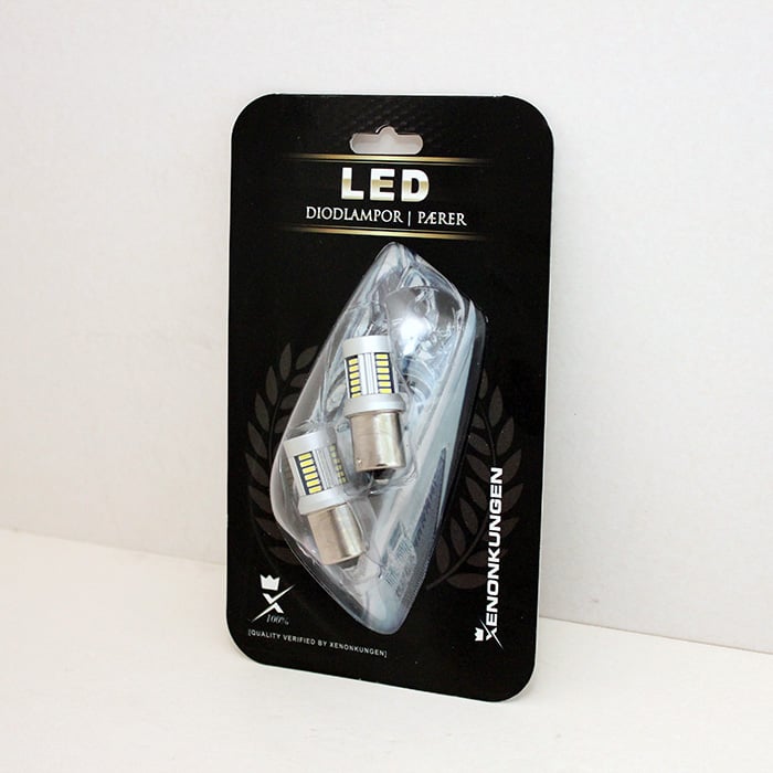 billede, der viser brugen af BA15S – 1156 30SMD 12 – 24V Rød – Xenon King