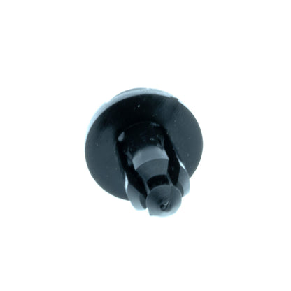 Fästclips Mitsubishi Colt/Galant m.fl. – A 17,8 B 8,8 C 13,5 d 1,6 H 16,4 hål ø