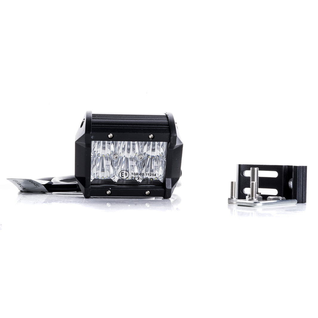 LED-arbetslampa – 30 W – 6000K – 6 LED – 3600 LM – 99 mm