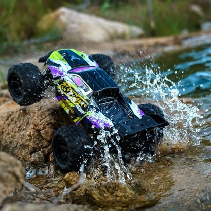 sidebillede, der viser profil og design af 4WD radiostyret bil 40 km/t - RC terrænvogn BEAST PRO LED - Carlevel