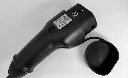 Ladekabel Type 2 til Type 2 11/22 kW 400 V 16/32A 3-faset med Tesla knap Evconnect - produkt set fra siden | Evconnect