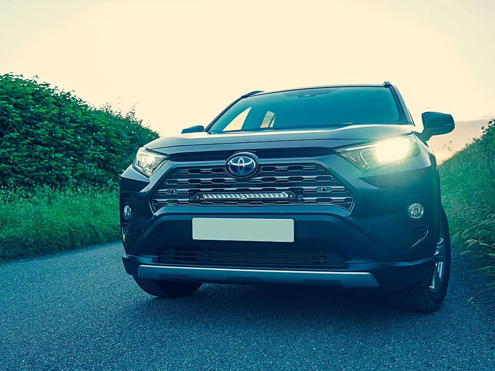 Grillsæt ekstra lys Linear 18 Elite - Toyota RAV4 Hybrid 2019 - detaljebillede