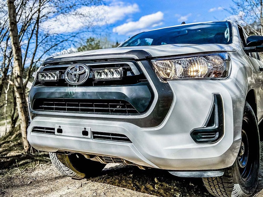 Grillsæt ekstra lys Triple-R 750 Elite Gen2 – Toyota Hilux Legend / Hero 2021 – LED – produktbillede