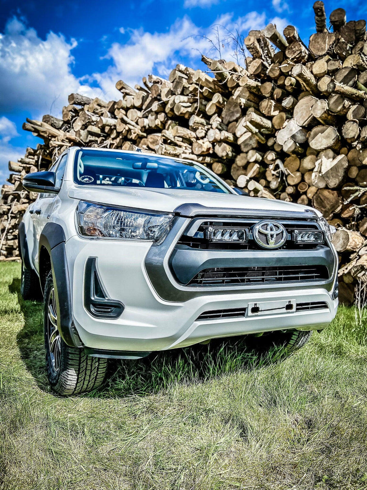 Grillsæt ekstra lys Triple-R 750 Gen2 - Toyota Hilux Legend / Hero 2021 - produktbillede